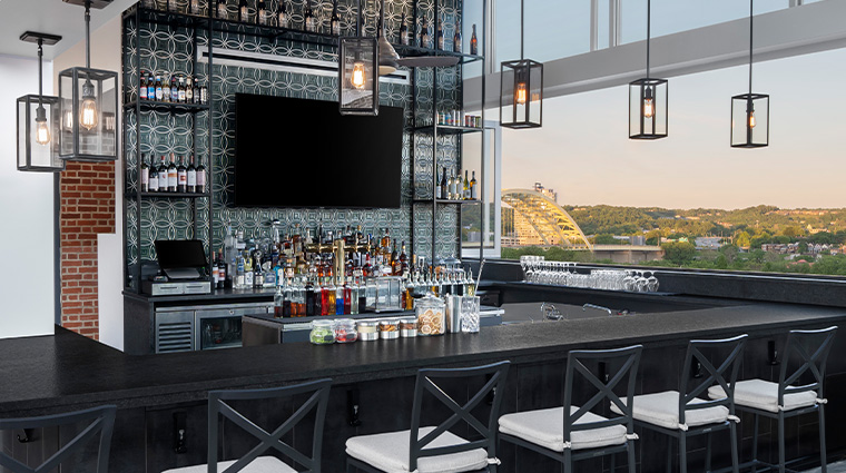 the lytle park hotel autograph collection new vista bar