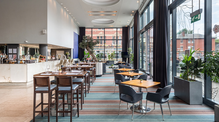 the manchester deansgate hotel podium bar
