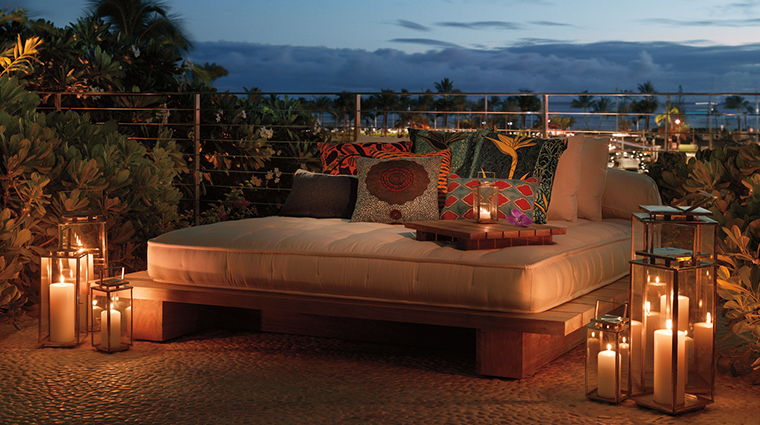 the modern honolulu by diamond resorts sunrise pool seating