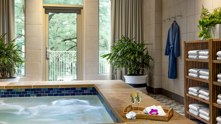 mokara spa whirlpool