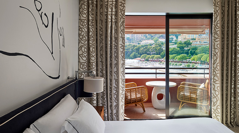 02the monte carlo beach guestroom terrace