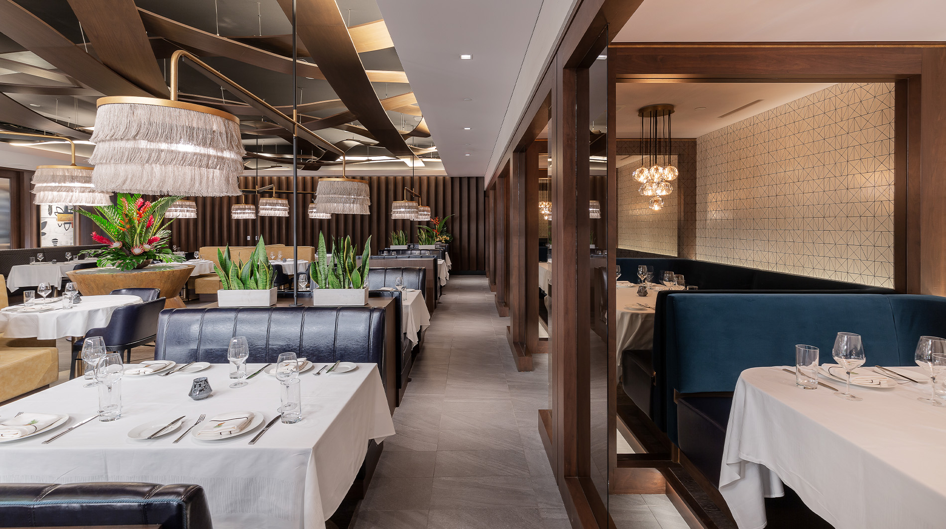 The Pines Modern Steakhouse Los Angeles Restaurants Highland