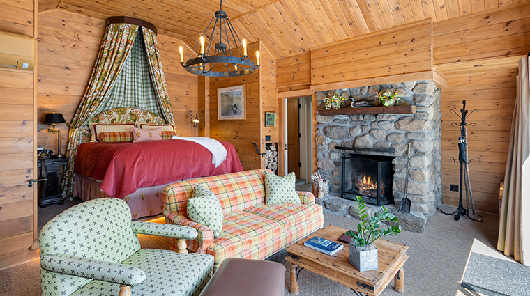 the point guestroom3