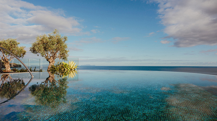 the reserve rooftop swimpool3