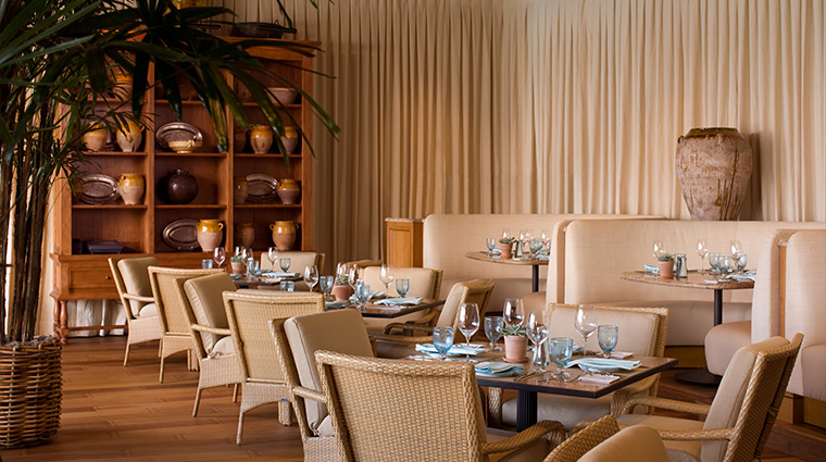 PropertyImage TheResortatPelicanHill Hotel Dining Andrea 10 CreditTheIrvineCompanyResortProperties