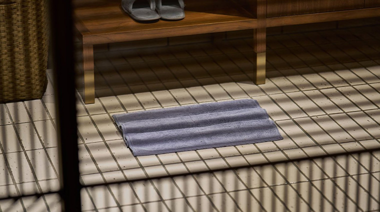 the retreat at the sukhothai shanghai towel detail