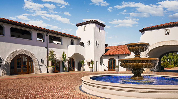 the ritz carlton bacara santa barbara courtyard
