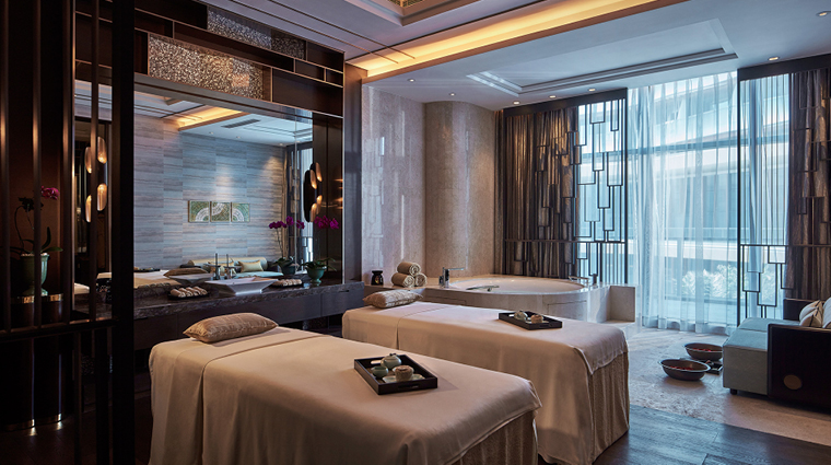 the ritz carlton haikou spa treatment room