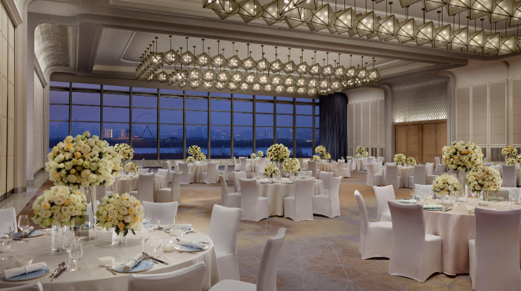 the ritz carlton harbin grand ballroom wedding setup