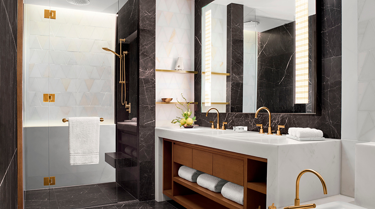 the ritz carlton melbourne executive suite bathroom