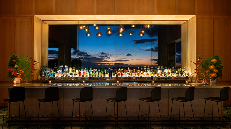 the ritz carlton residences waikiki beach solera bar