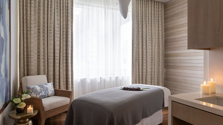 the ritz carlton residences waikiki beach spa treatment room