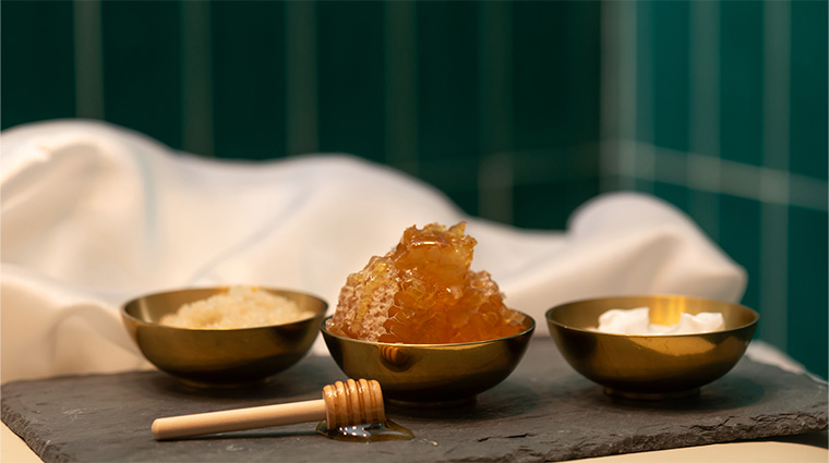 the ritz carlton spa reynolds lake oconee warm honey wrap