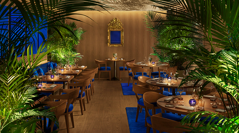 the rome edition anima restaurant blue room
