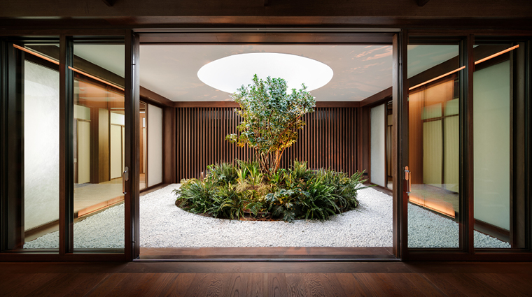 the spa at mandarin oriental lago di como indoor zen garden