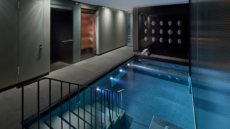 the spa at mandarin oriental london pool