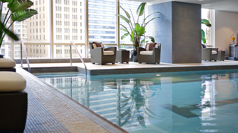 the spa at trump chicago Pool Vignette
