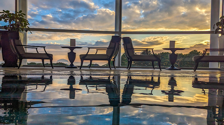 the spa at turnberry pool sundown