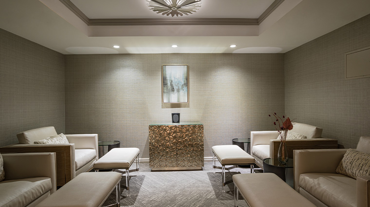 the windsor court spa couples relaxation room2023