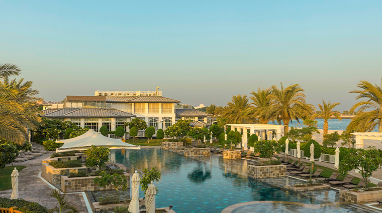 the st regis abu dhabi poolnew