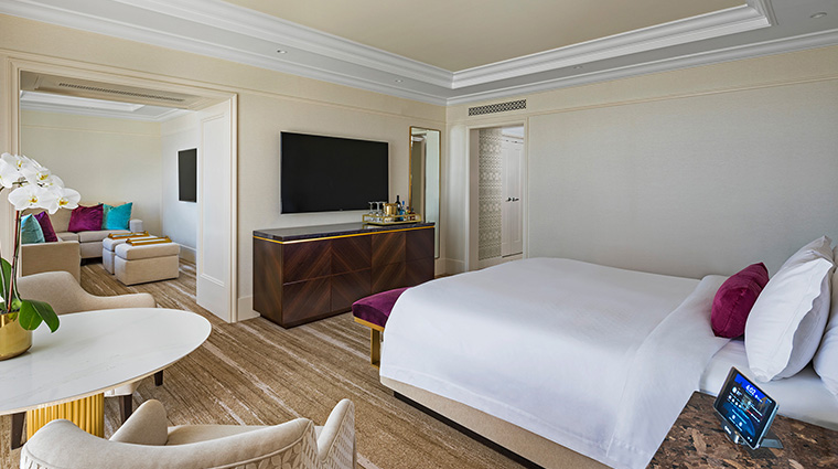 the st regis atlanta hotel room