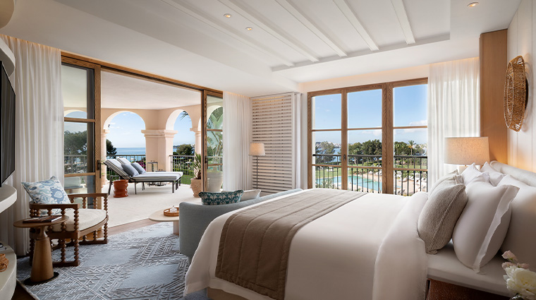 the st regis mardavall mallorca resort new astor bedroom