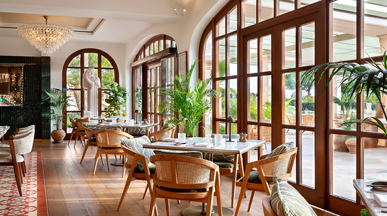 the st regis mardavall mallorca resort restaurant tierra