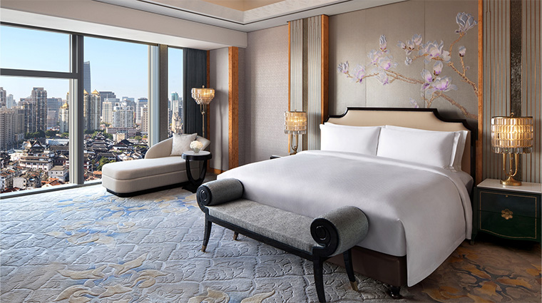 the st regis on the bund shanghai yu garden view king room bedroom