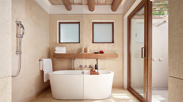 5the st regis punta mita resort bathroom and bathtub