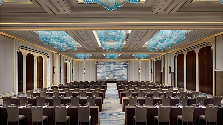 the st regis qingdao ballroom classroom set up