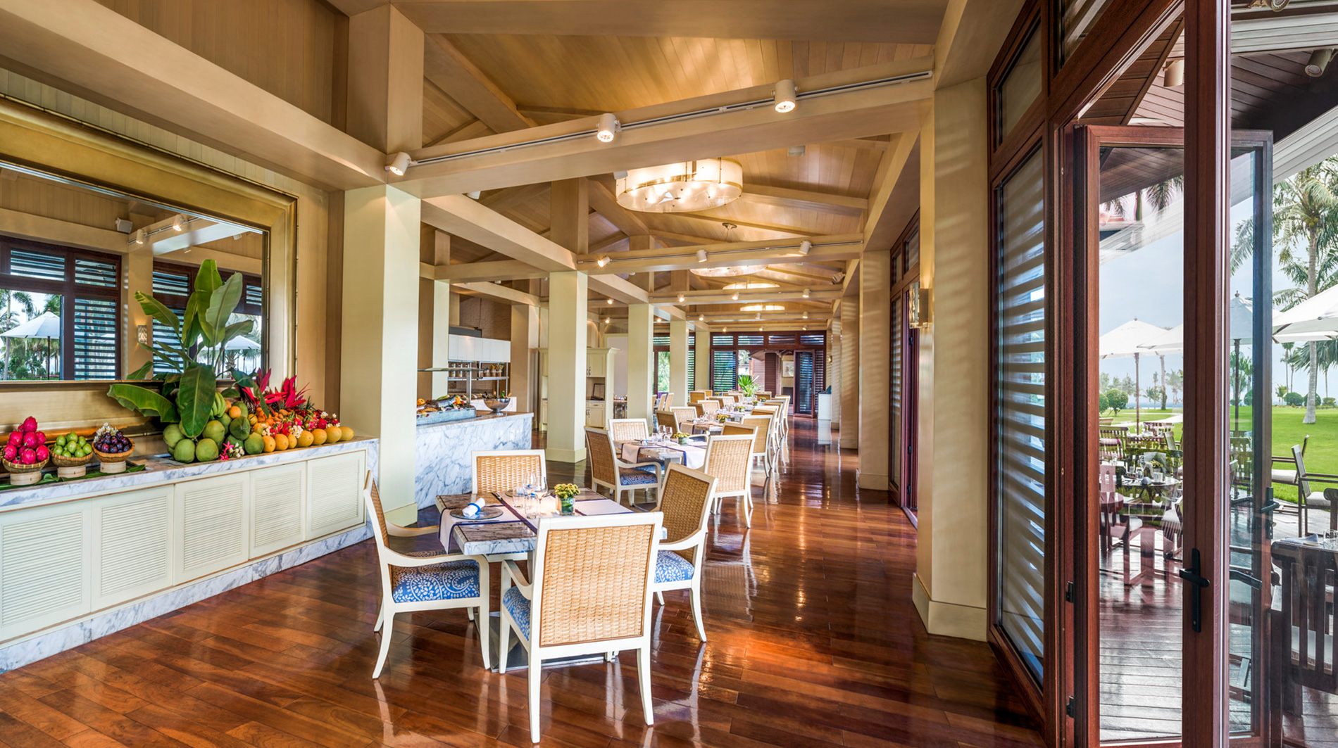 The St. Regis Sanya Yalong Bay Resort - Sanya Hotels - Sanya, China ...