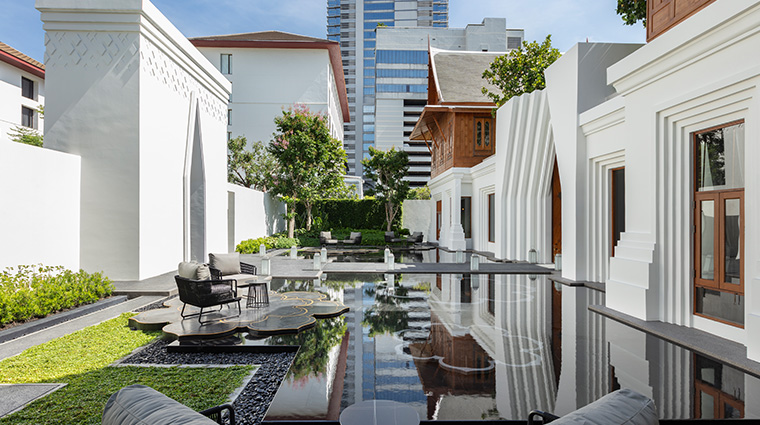 the sukhothai spa courtyard angle1