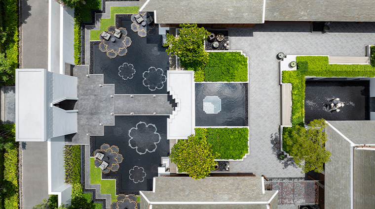 the sukhothai spa courtyard angle3