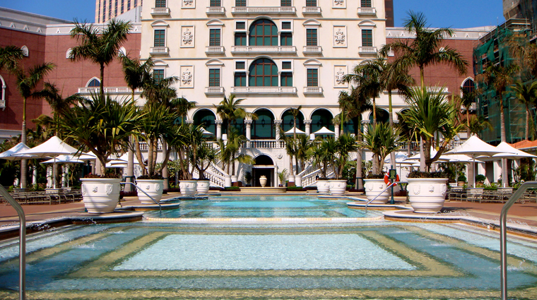 the venetian macao resort hotel pool