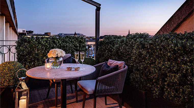 the westbury terrace suite champagne