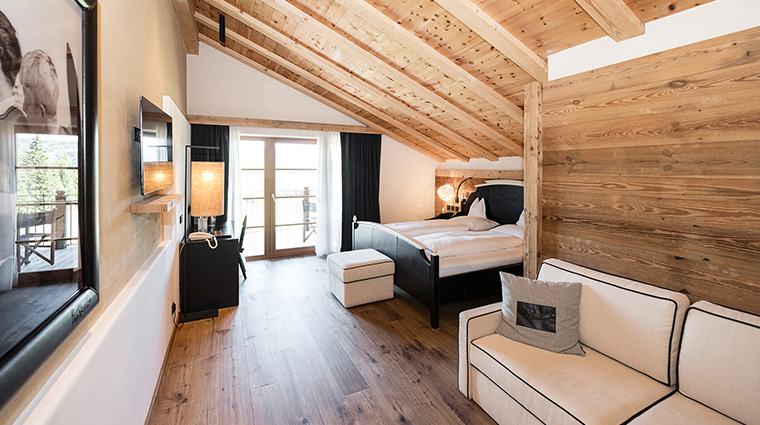 tirler dolomites living hotel room3