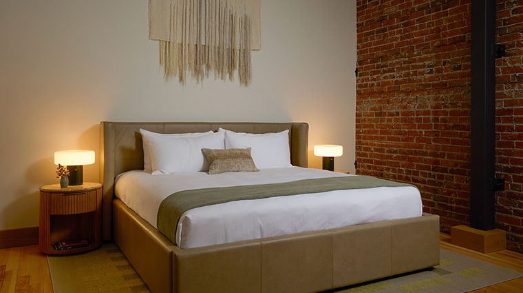 tributary hotel and spa new suite mckenzie bed