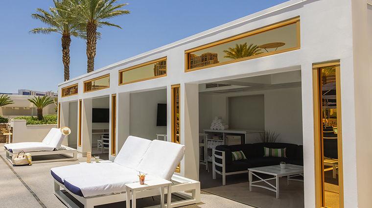 trump international hotel las vegas pool cabanas