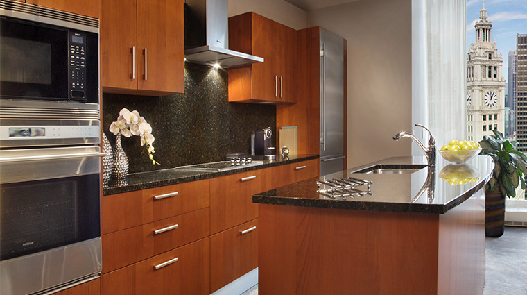 trump international hotel tower chicago huber suite kitchen