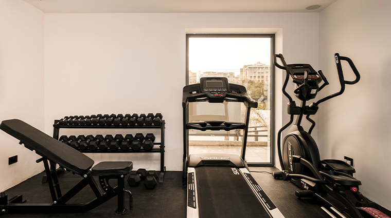 urban valley resort spa fitness room