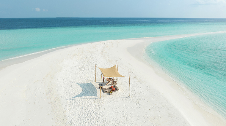 vakkaru maldives sandbank castaway aerial