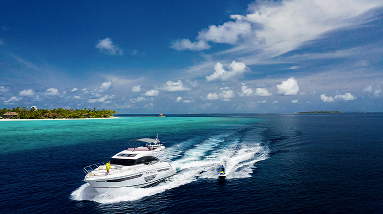 velaa private island rania luxury yacht cruise1