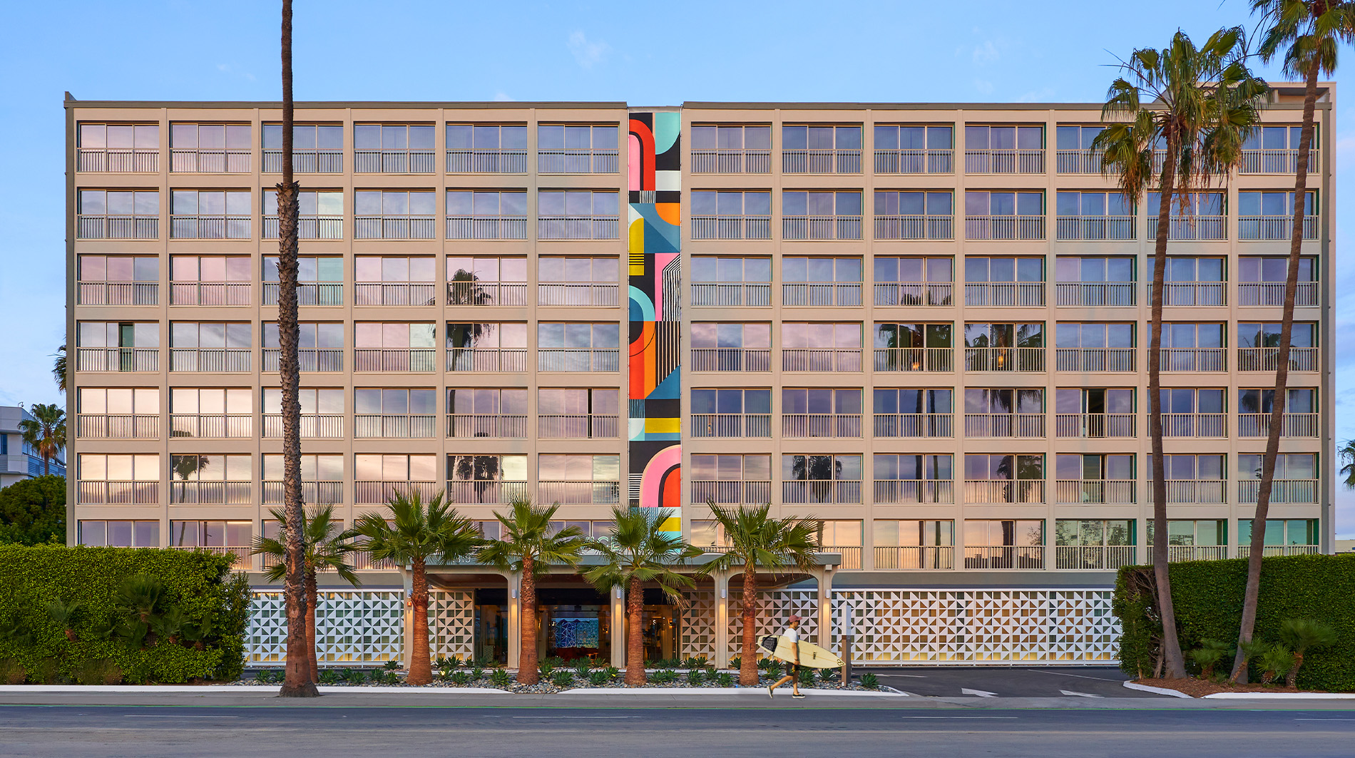 Viceroy Santa Monica hotel exterior