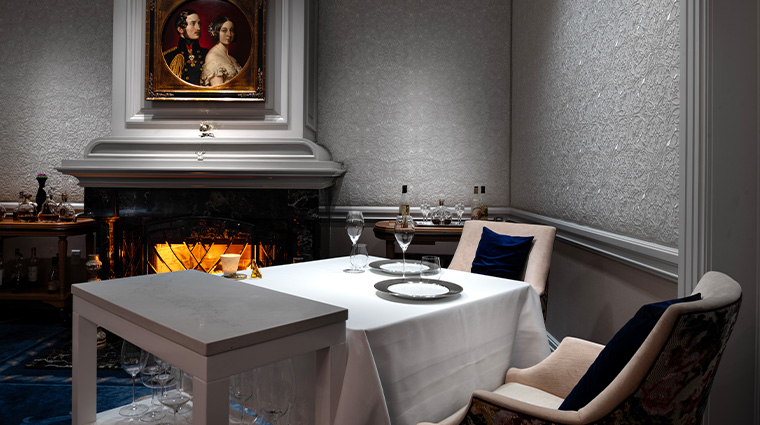 victoria alberts interior2