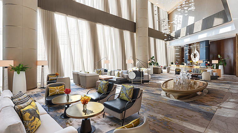 mandarin oriental downtown dubai lobby area