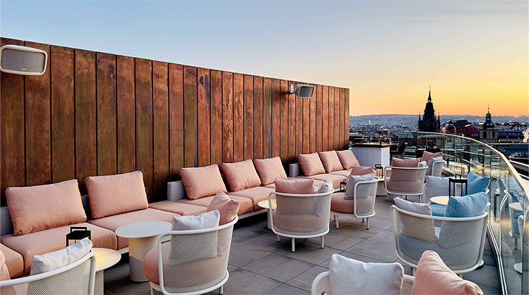 w prague rooftop lounge