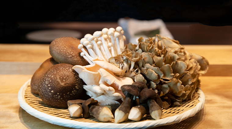 waku ghin fresh mushrooms