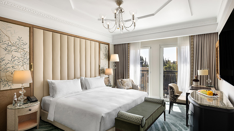 waldorf astoria jerusalem david tower suite bed