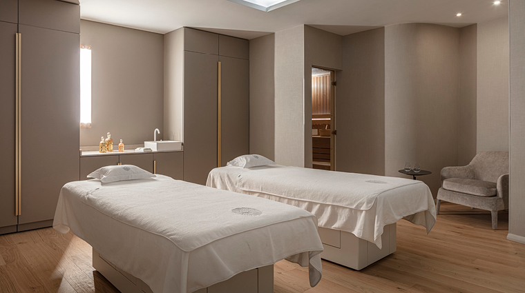 waldorf astoria jerusalem spa bed