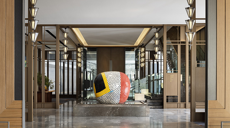 waldorf astoria osaka Grand Entrance Monument